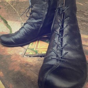 Shoe Colour Black Italian Leather Lace Up Bootie